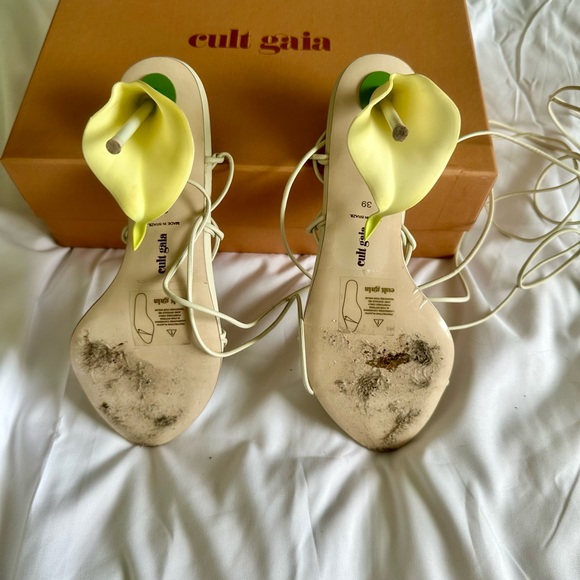Cult Gaia Yellow and Cream Heels - Picture 4 of 4
